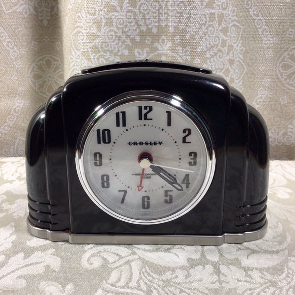 Crosley Black Art Deco 1920’s Style Battery Operated Alarm Clock - Picture 2 of 9